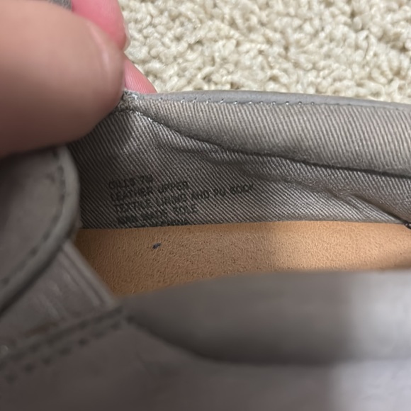 Steve Madden Sued Sneakers Size 7 - Picture 4 of 4